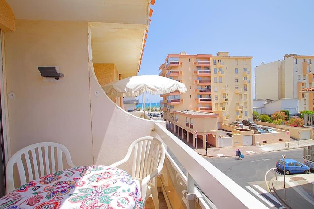 Appartement Calme Et Moderne Avec Vue Mer 74 Canet-en-Roussillon Dış mekan fotoğraf
