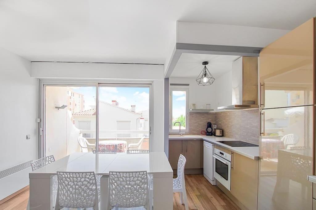 Appartement Calme Et Moderne Avec Vue Mer 74 Canet-en-Roussillon Dış mekan fotoğraf